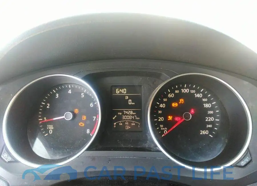 3VW2K7AJ9FM343718# 7