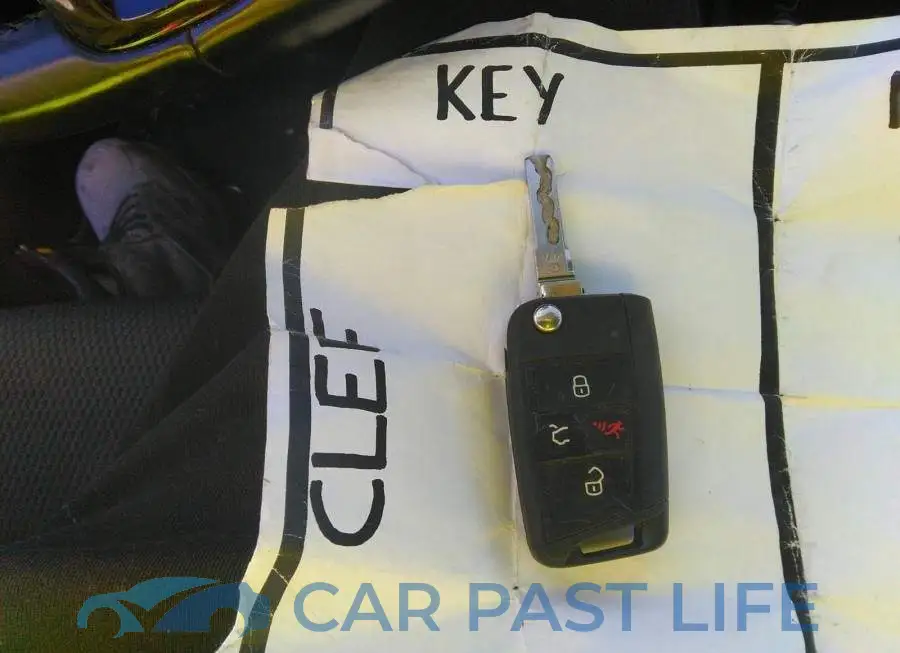 3VW117AU6FM064283# 11
