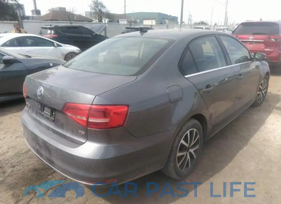 3VWDA7AJ9FM247440# 4