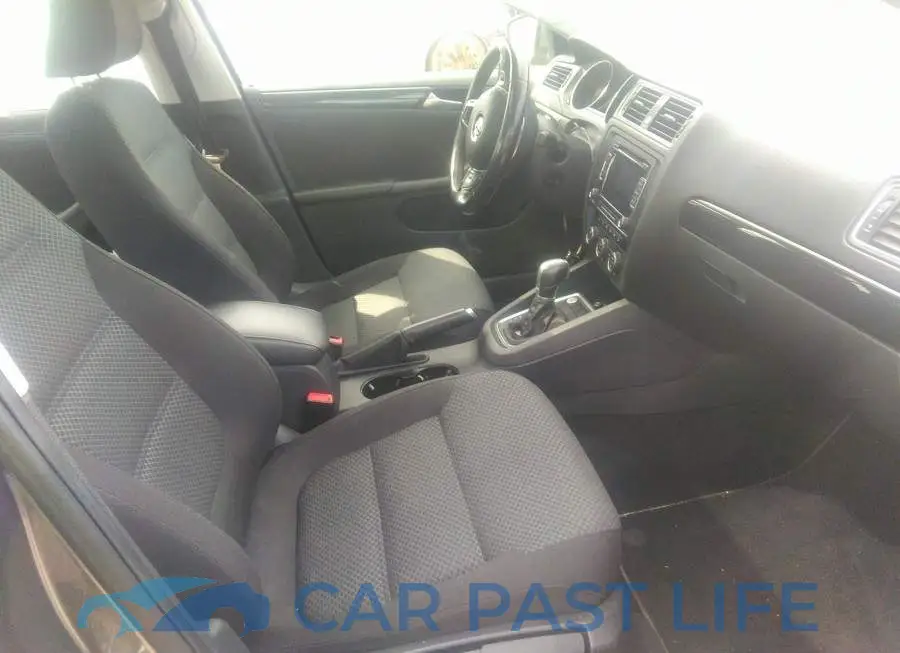 3VWDA7AJ9FM247440# 5