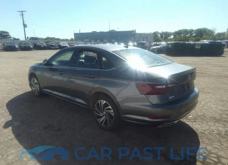3VWGB7BUXLM013872# 3