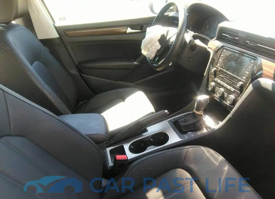 1VWCA7A38LC004180# 5