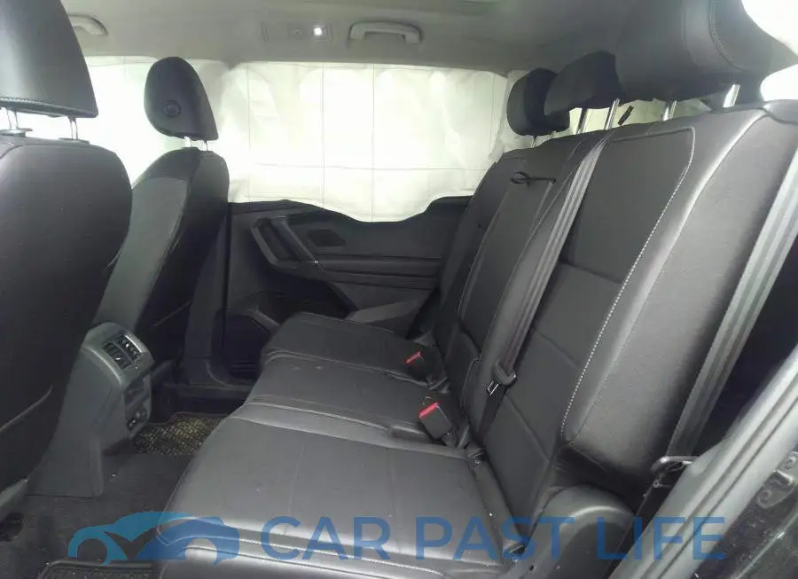 3VV2B7AX2JM173820# 8