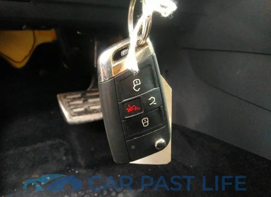 3VW4T7AUXHM007370# 11