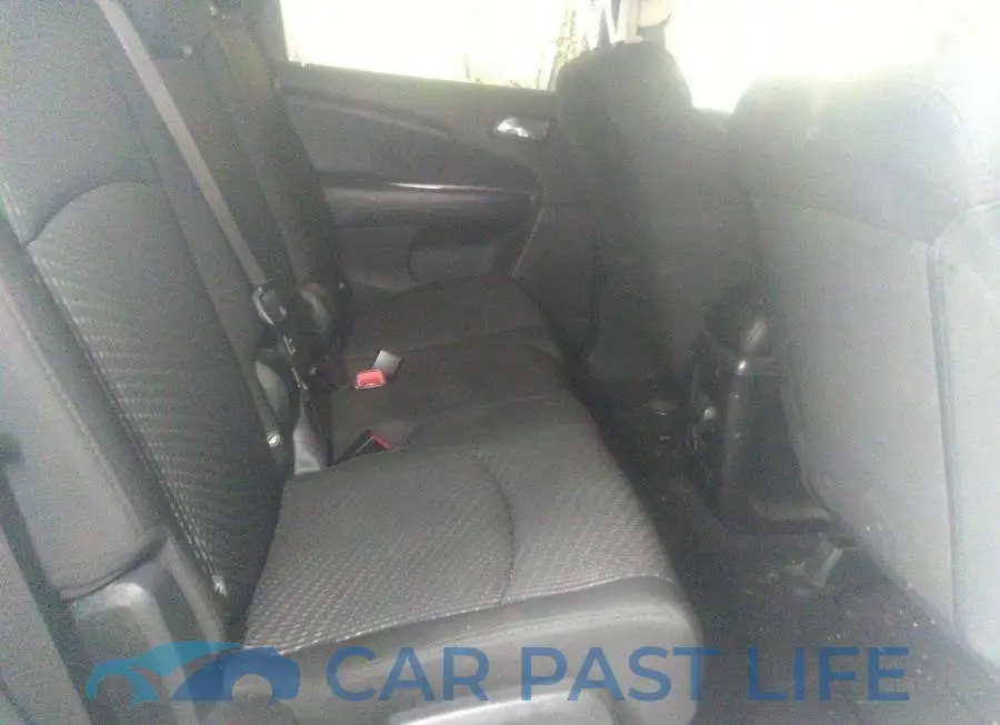 3C4PDCCG7FT571090# 8