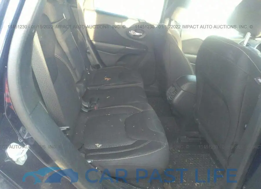 1C4PJMCS7GW346019# 8