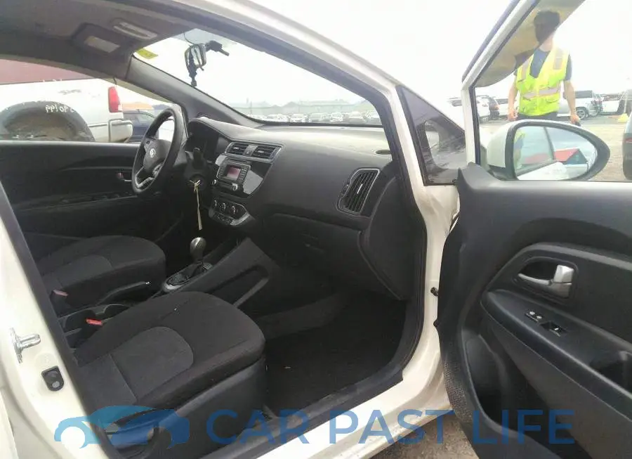 KNADM4A31G6590199# 5