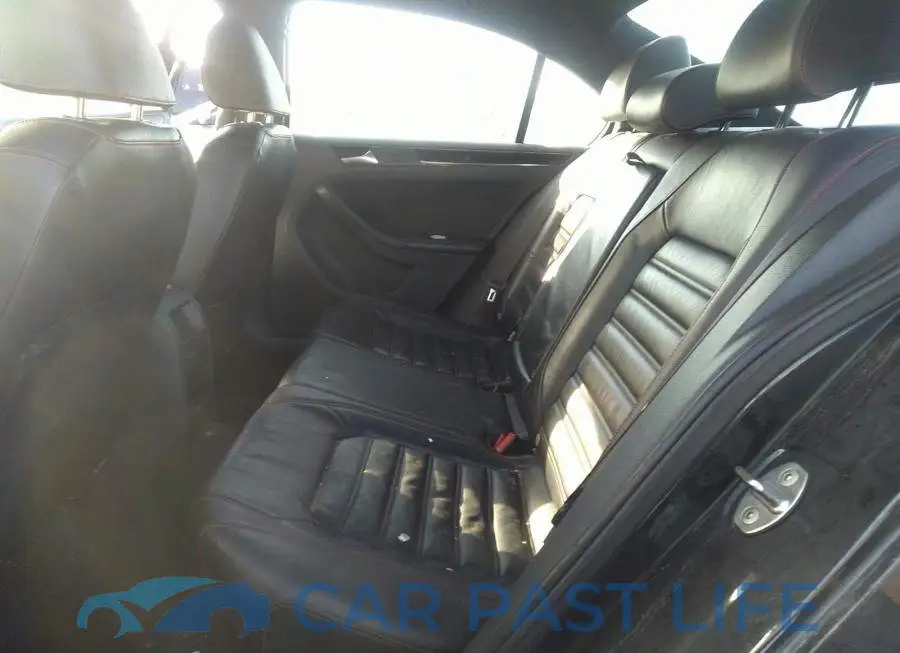 3VW4S7AJ9GM340392# 8