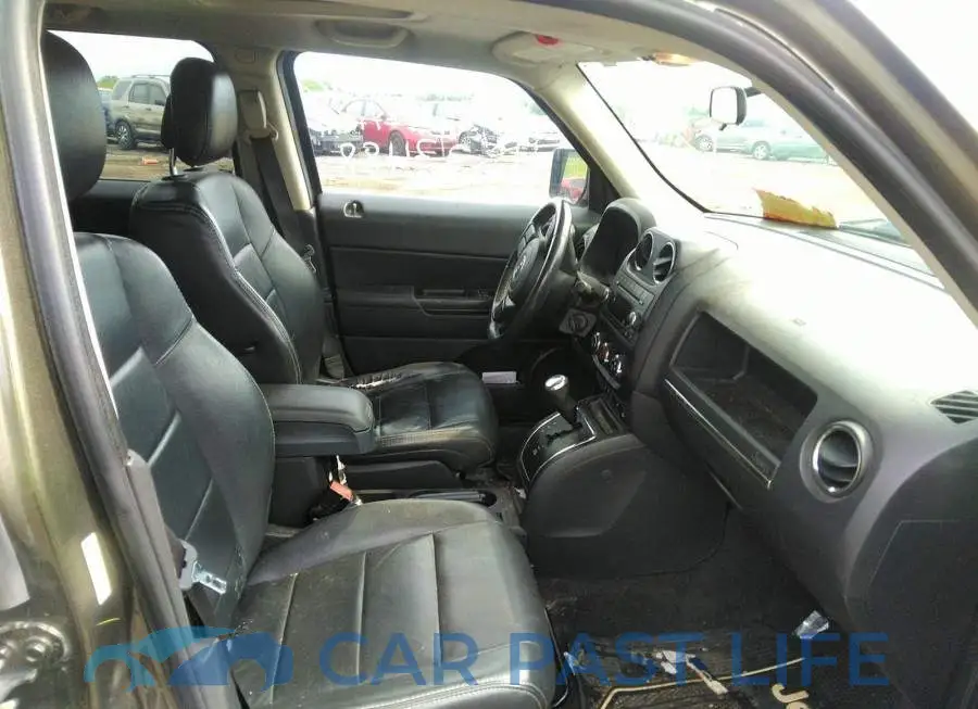 1C4NJPAA8FD204663# 5