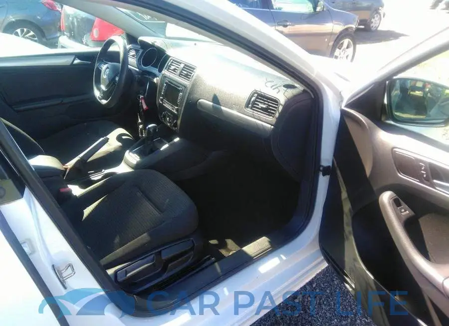 3VW2K7AJ4FM327412# 5