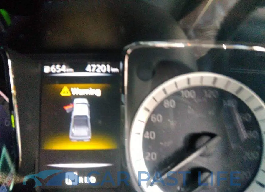 1N6AA1E53JN520061# 7