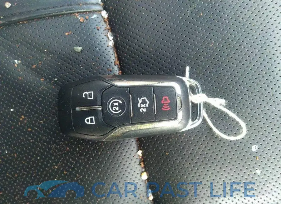 2LMTJ8LR7GBL26860# 11