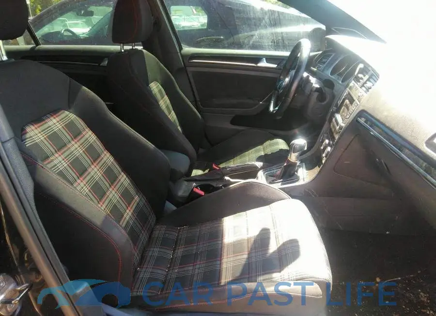 3VW4T7AU7FM004150# 5