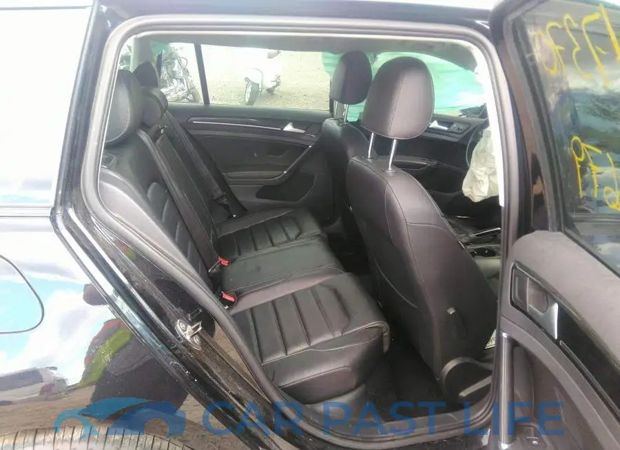 3VWCA7AU2FM503679# 8