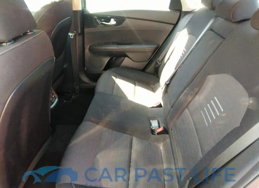 3KPF54AD9LE219975# 8
