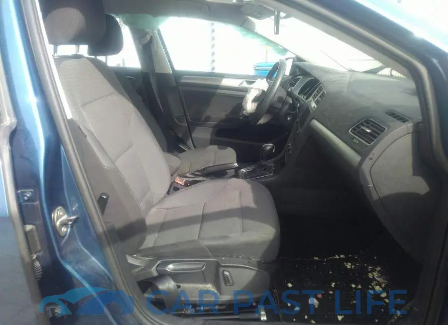 3VW017AU1HM512511# 5