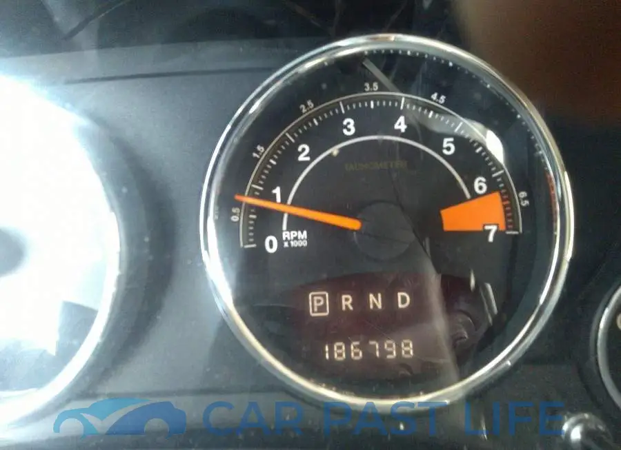 1C4NJCAB2FD418307# 7