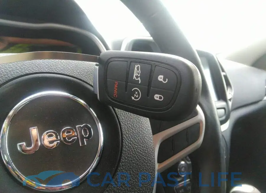 1C4PJMBS9HW576373# 11