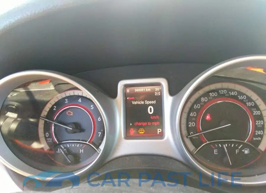 3C4PDCCG3FT518516# 7