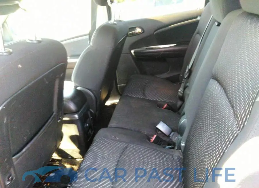 3C4PDCCG3FT518516# 8