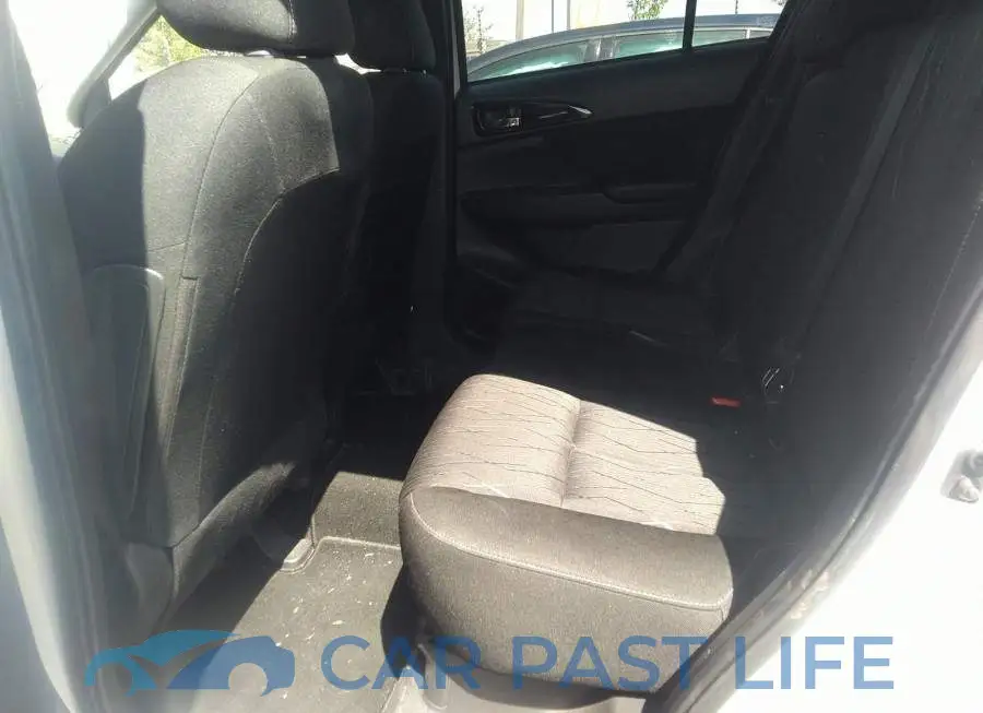 JA4AT4AA2LZ604802# 8
