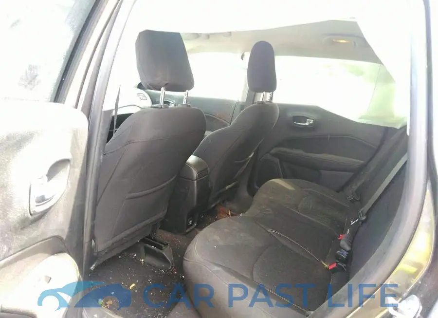 3C4NJDAB3LT212246# 8