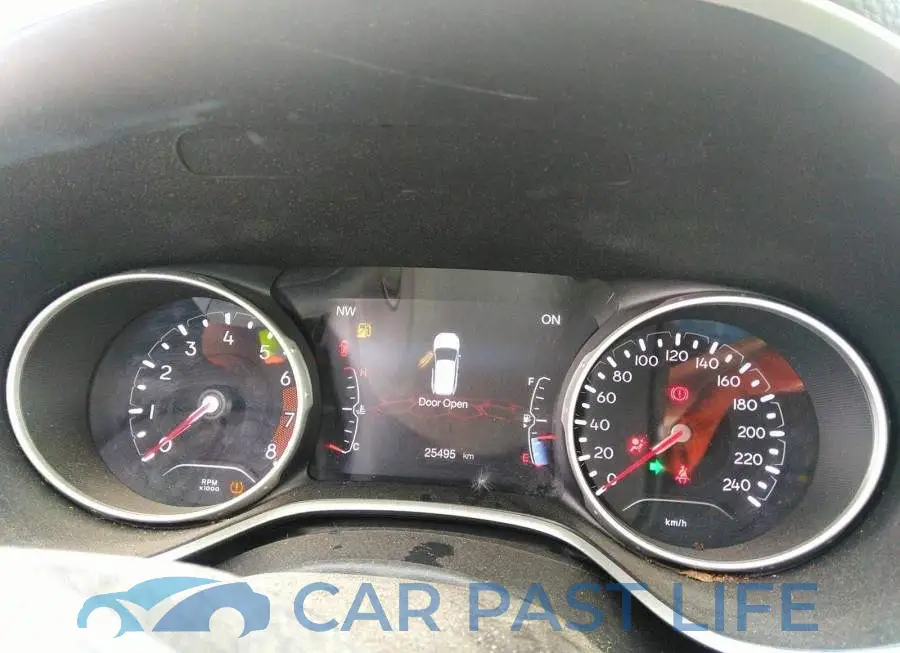 3C4NJDAB3LT212246# 7