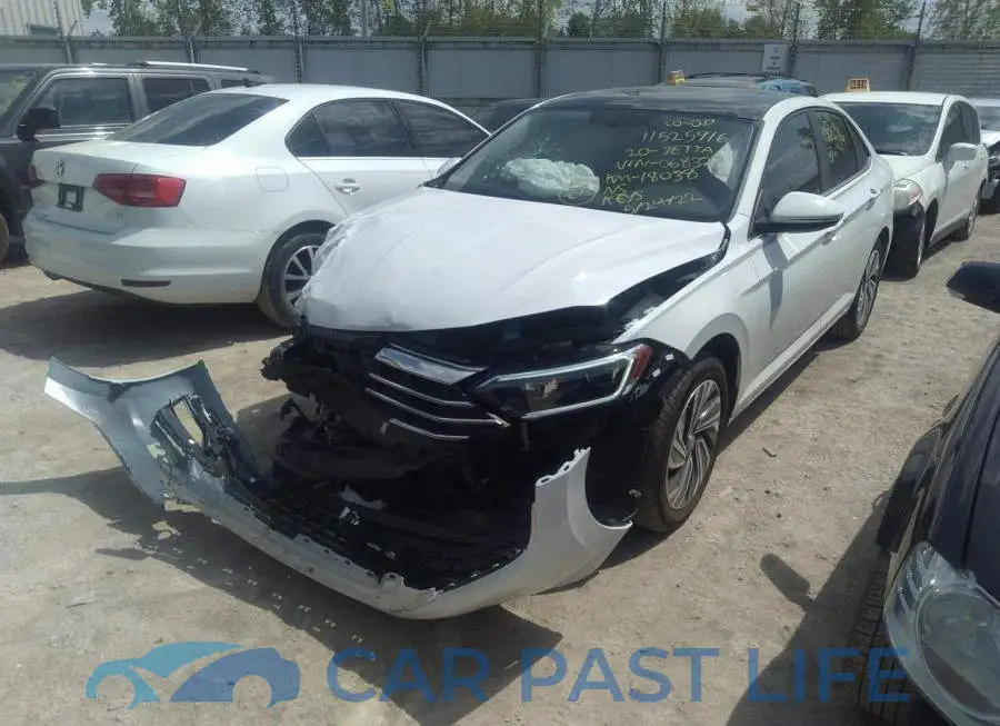 3VWGB7BUXLM068323# 2