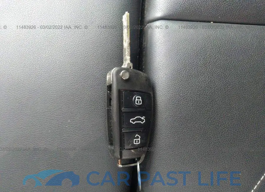 WA1EECF37M1095290# 11
