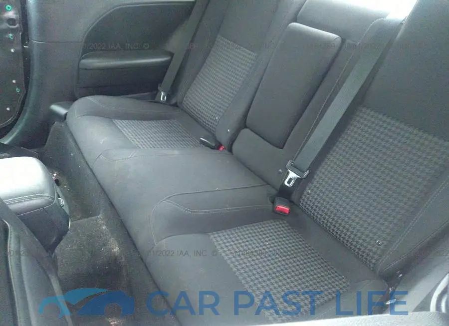 2C3CDZAG2JH262735# 8
