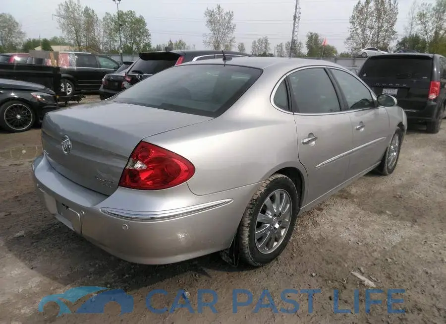 2G4WJ582181155176# 4