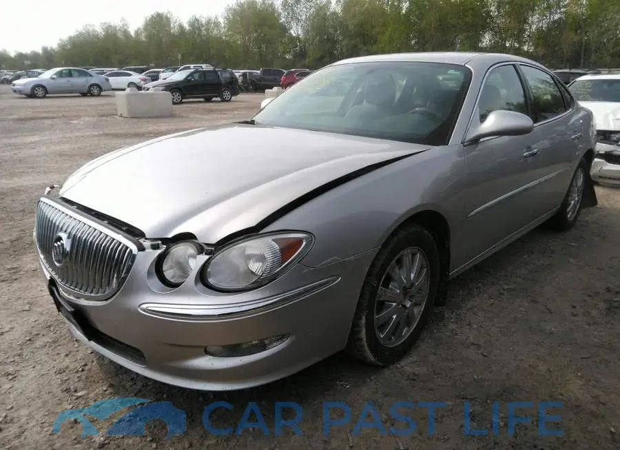 2G4WJ582181155176# 2