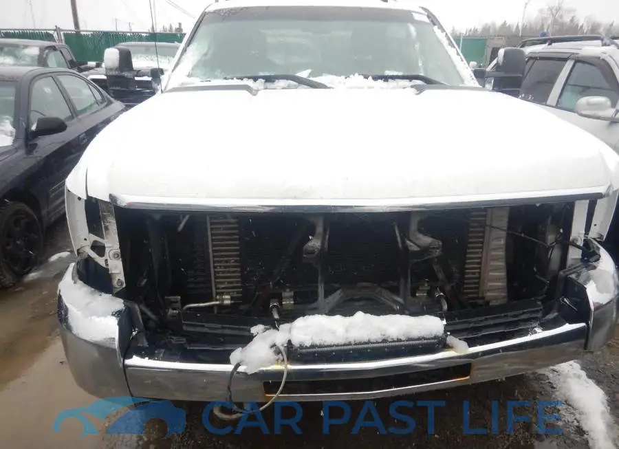 1GCHK336X8F103353# 7