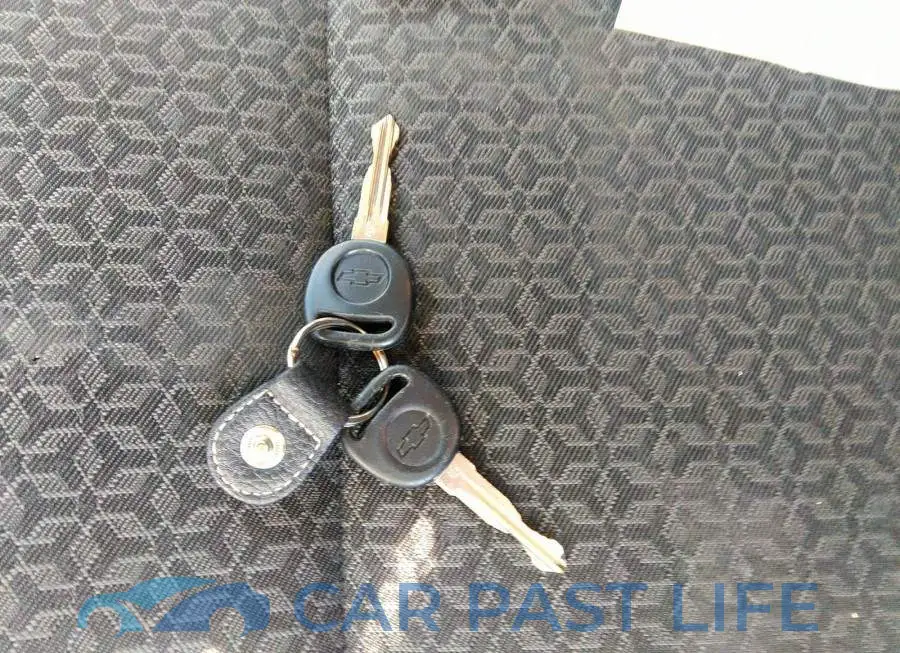 1G2ZG58NX74249591# 11