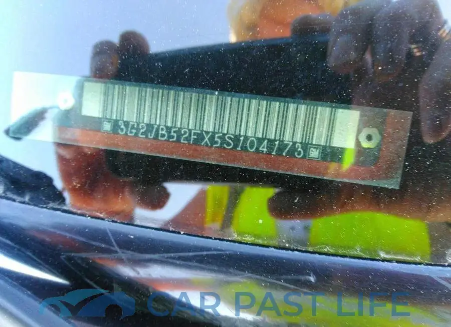 3G2JB52FX5S104173# 9