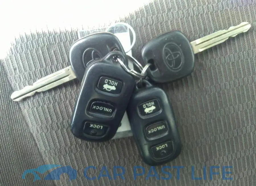 4T1BE32K75U513008# 11