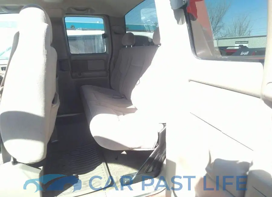 2GTEK19T741216764# 8