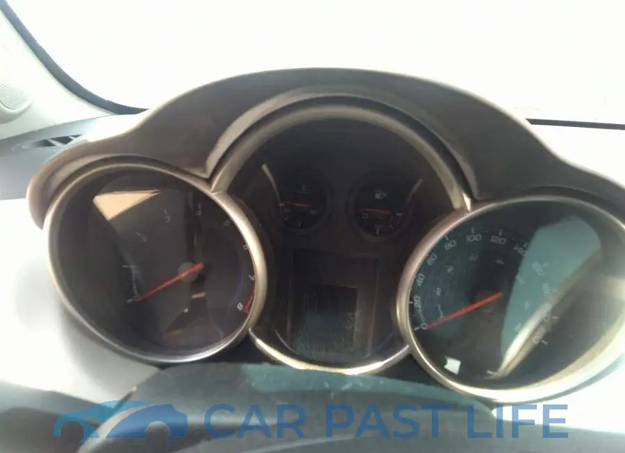 1G1PA5SH8B7228827# 7
