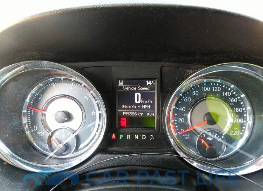 2A4RR5DG1BR729354# 7