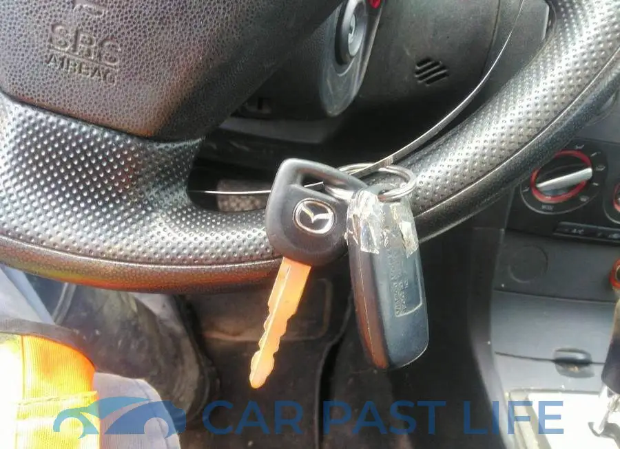 JM1BK32FX81185198# 11