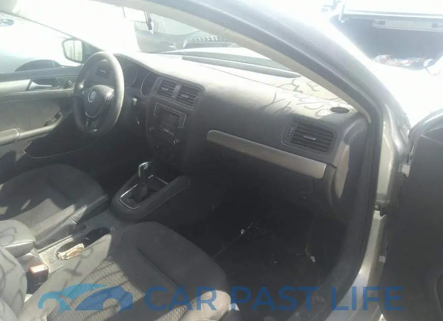 3VW267AJ1GM223420# 5