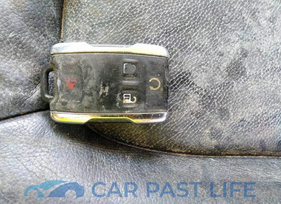 1GTG6DE32G1315958# 11