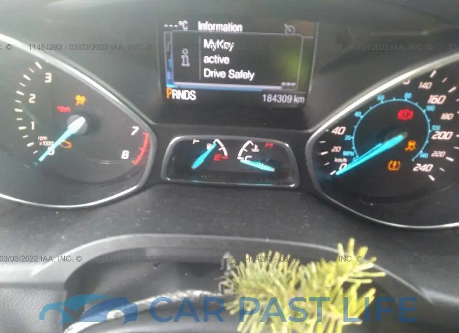 1FMCU9GX1EUA48207# 7