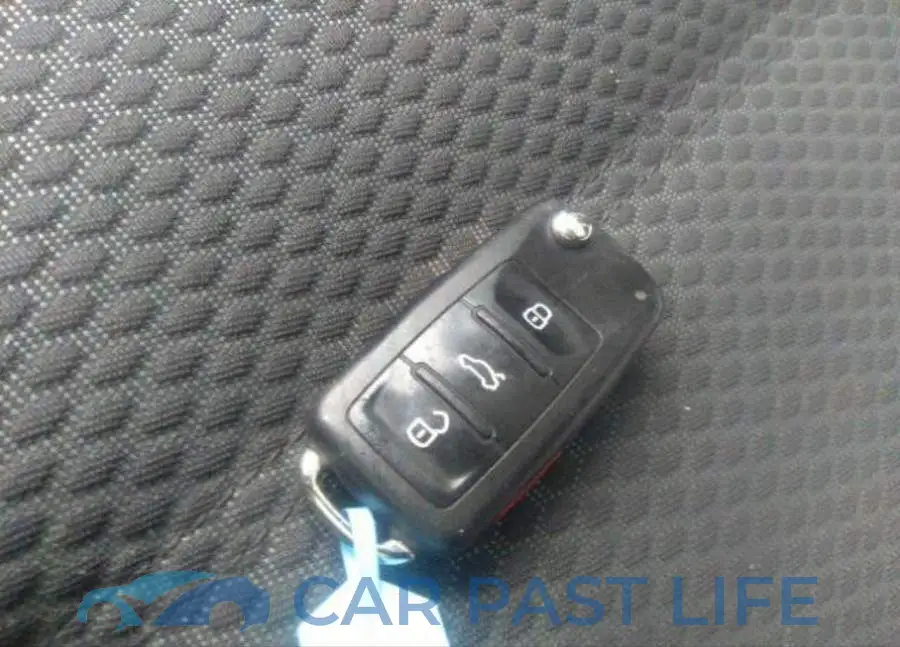 3VWDL7AJXEM356305# 12