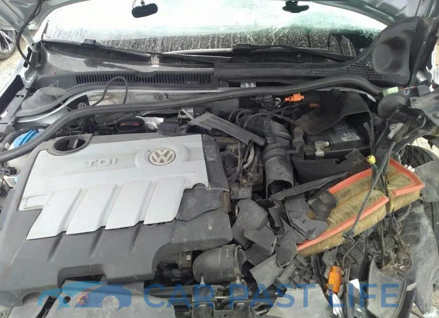 3VWDL7AJ3DM447690# 10
