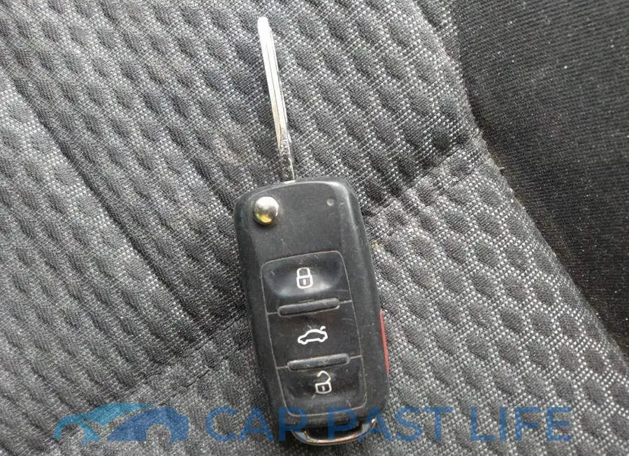3VWDL7AJ3DM447690# 11