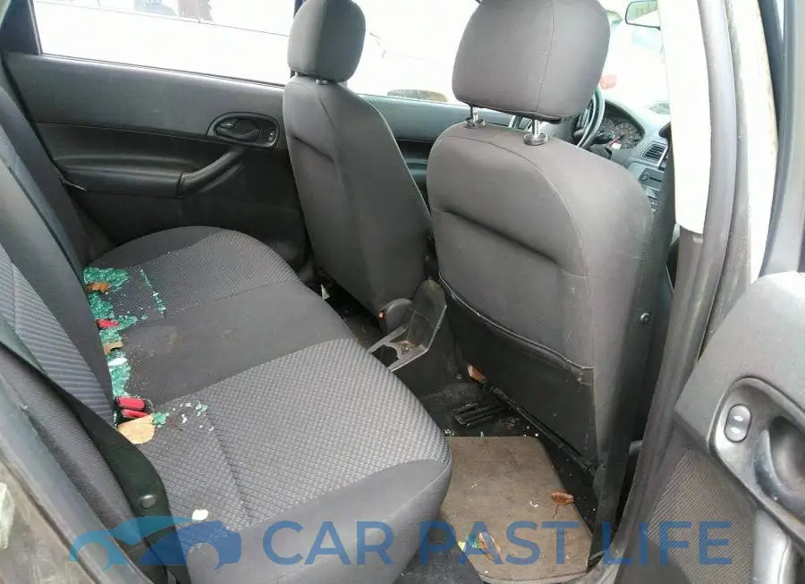 3FAFP37N15R130164# 8