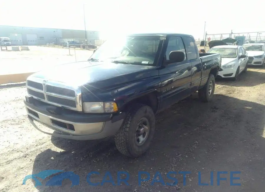 1B7HF13Y8YJ184019# 2