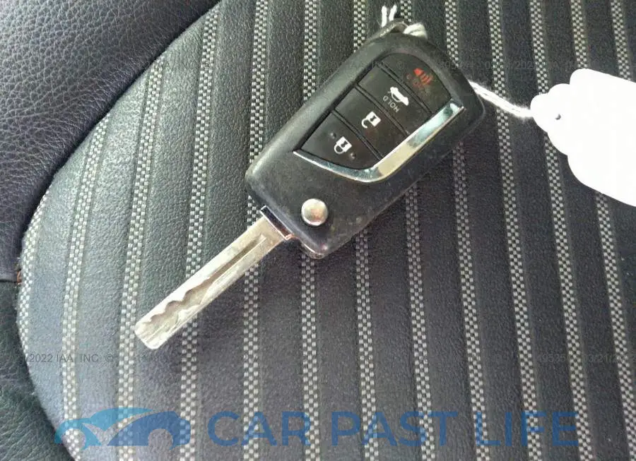 4T1B11HK5KU805789# 11