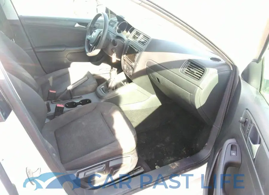 3VW1K7AJ0FM416681# 5